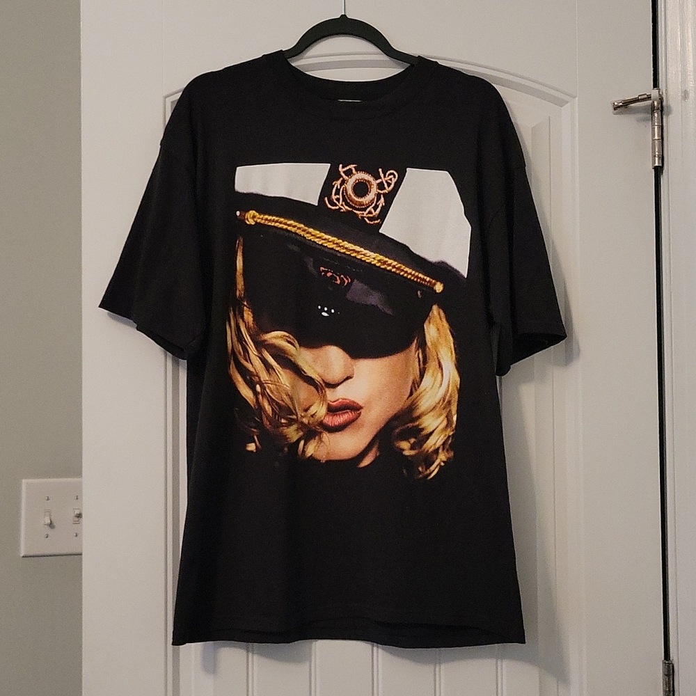 Madonna 2004 reinvention tour